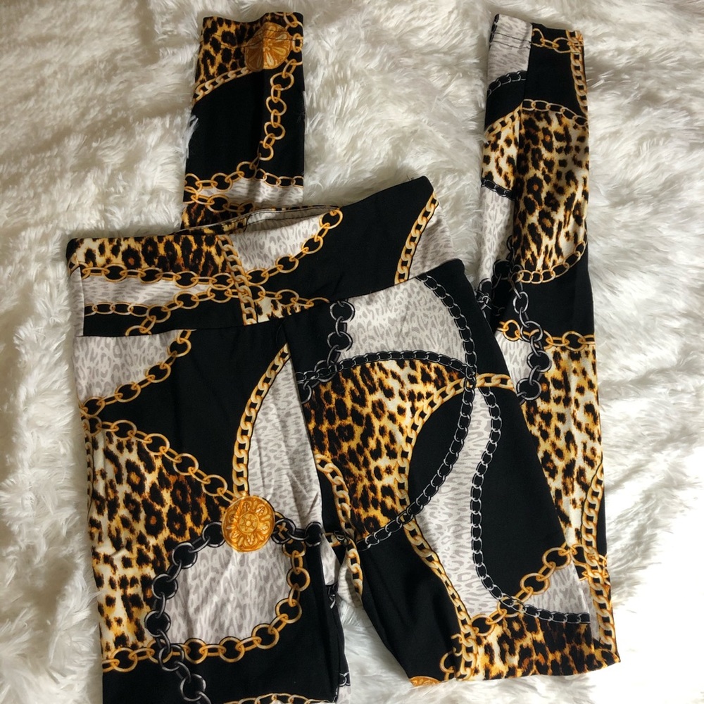 Super Soft Women’s Leopard Leggings/Yoga Pants